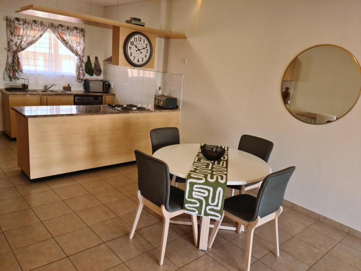 Weavers Nest 34 Windhoek Ngoại thất bức ảnh